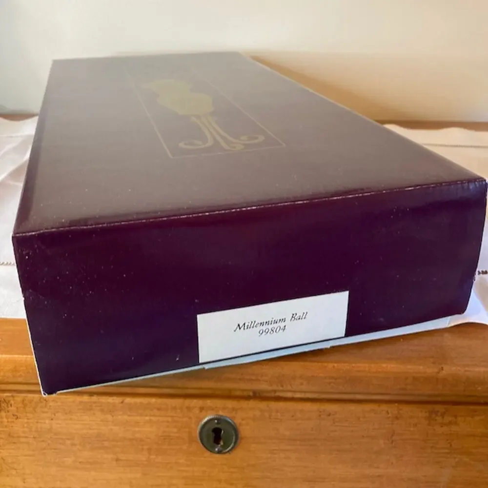 Robert Tonner excellent preloved